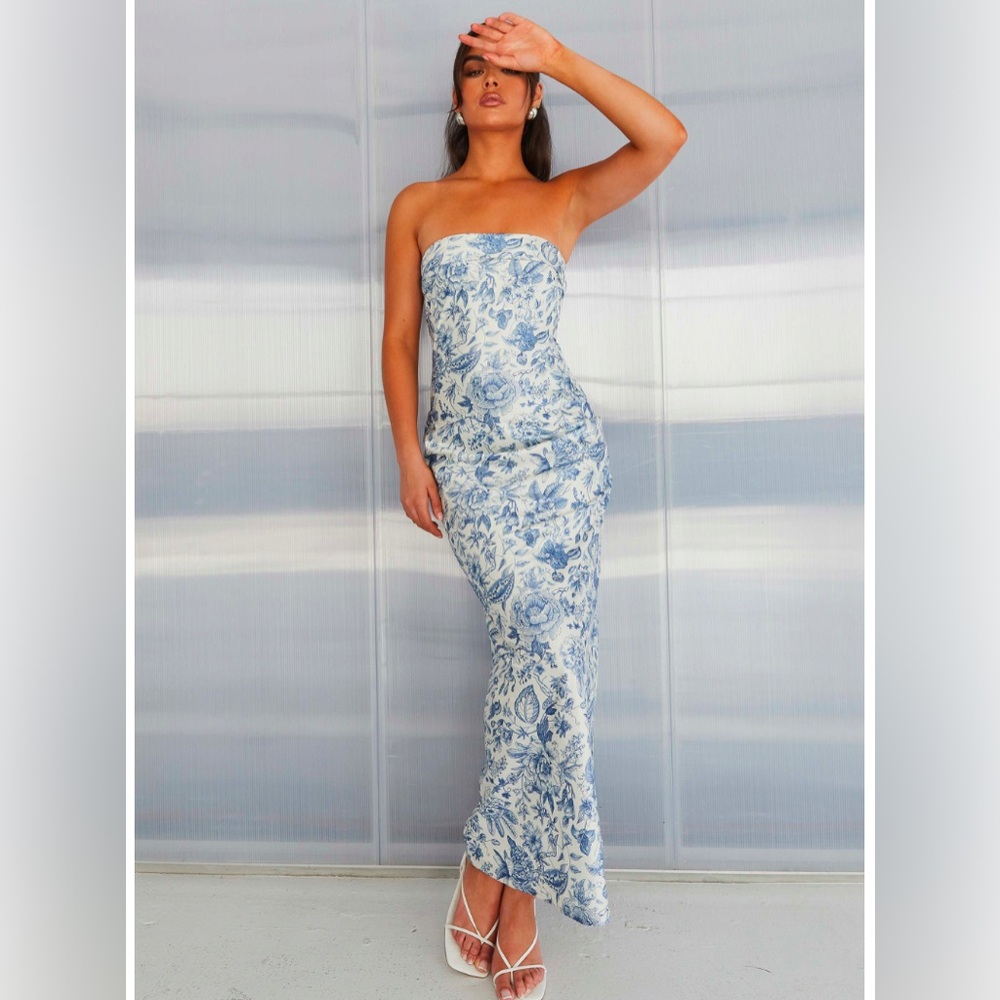 Peppermayo Exclusive - Summer Lover Maxi Dress - Blue Paisley